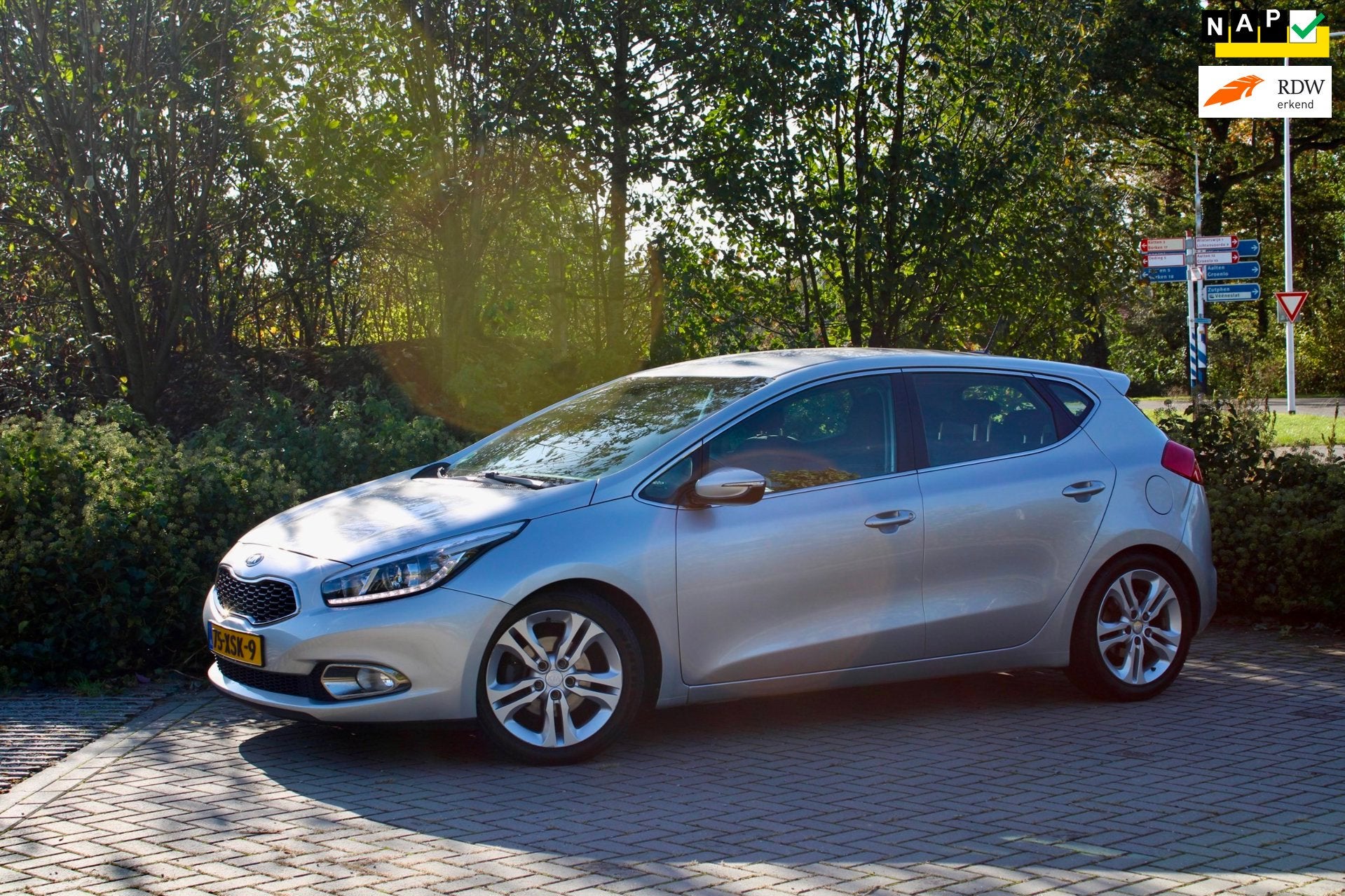 Kia Cee'd 1.6 GDI Plus Pack|dealer onderhouden|2e eigenaar, Voorwielaandrijving, 135 pk, Gebruikt, 1591 cc