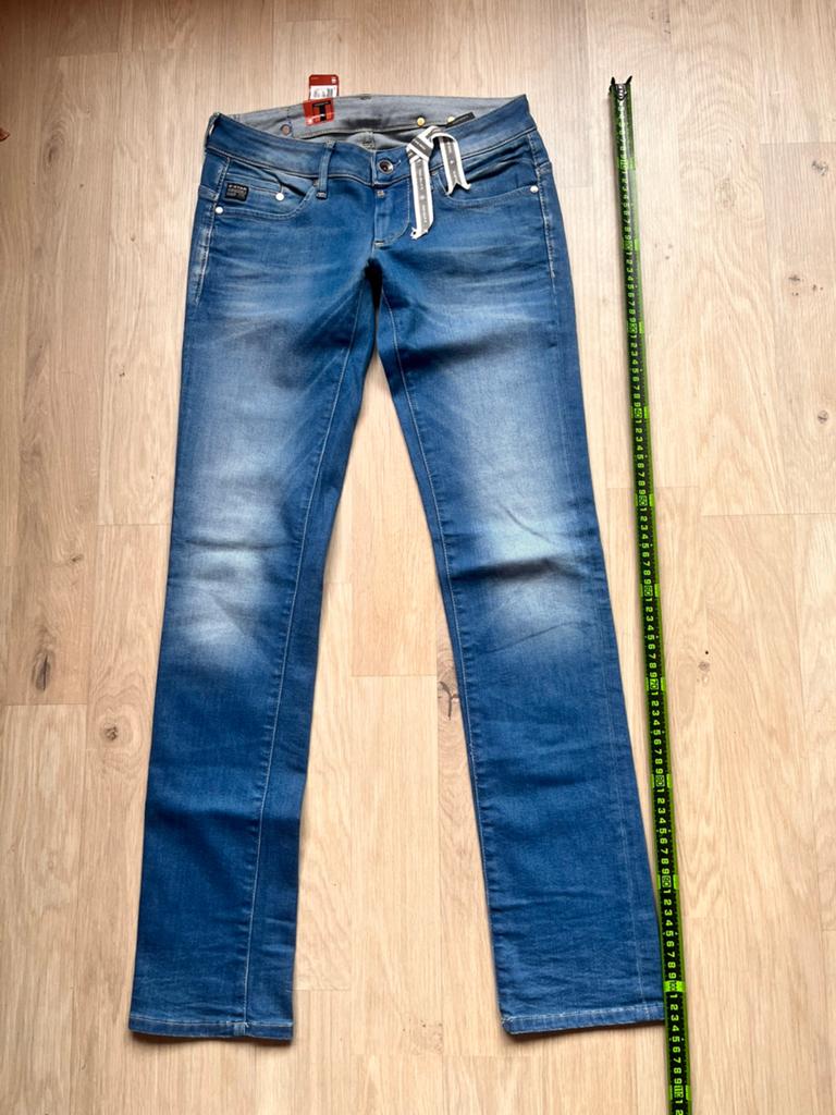 Nieuwe G star straight fit dames 28-34, Ophalen of Verzenden, Zo goed als nieuw, Blauw, W28 - W29 (confectie 36)