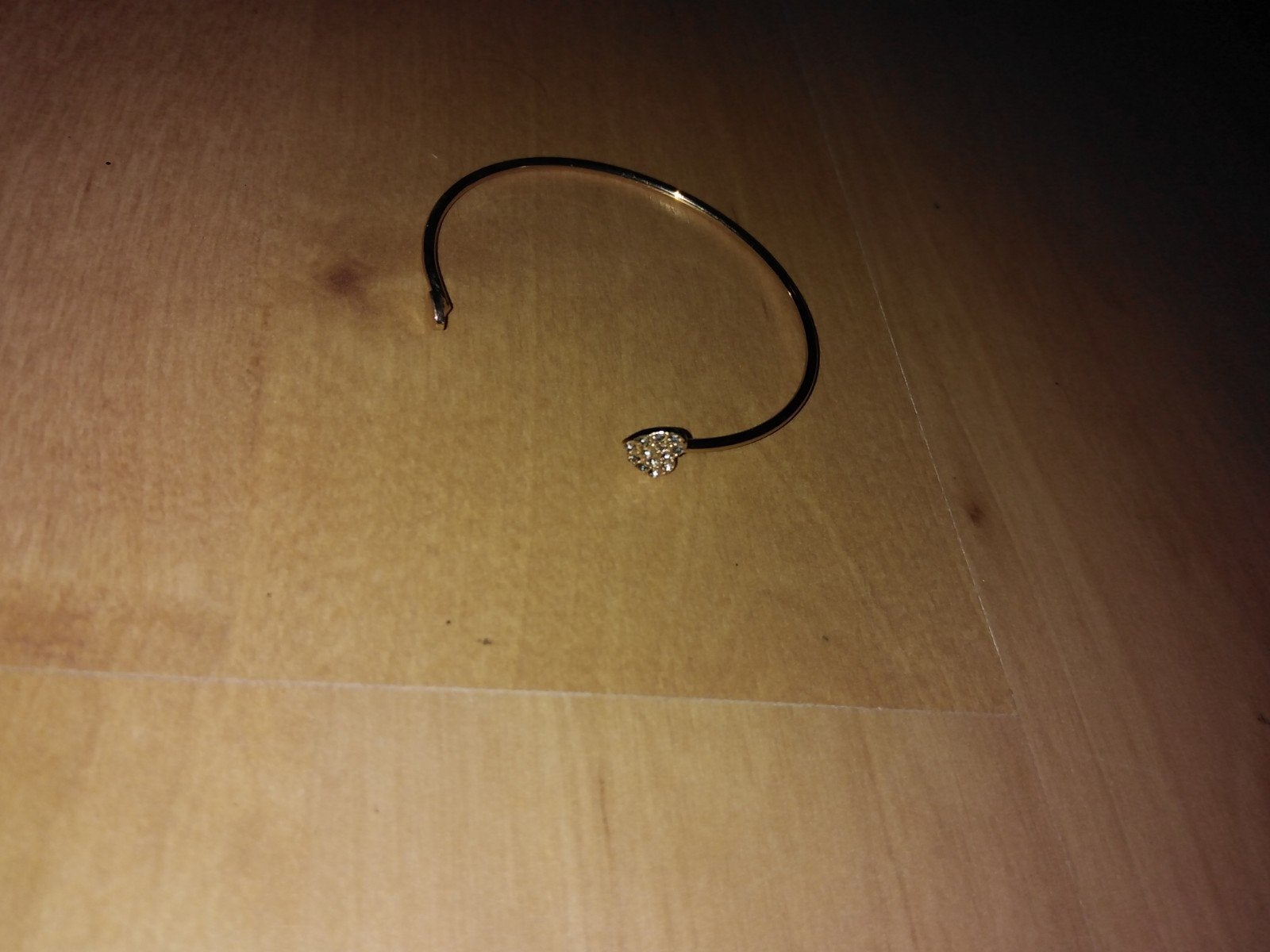 goudkleurige armband met hart, Overige materialen, Nieuw, Ophalen of Verzenden, Goud