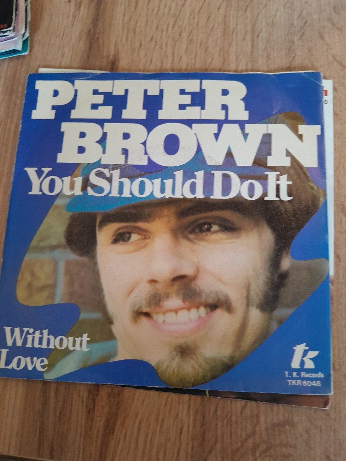 peter brown 7 inch you should dolt, Ophalen of Verzenden, Zo goed als nieuw, Pop
