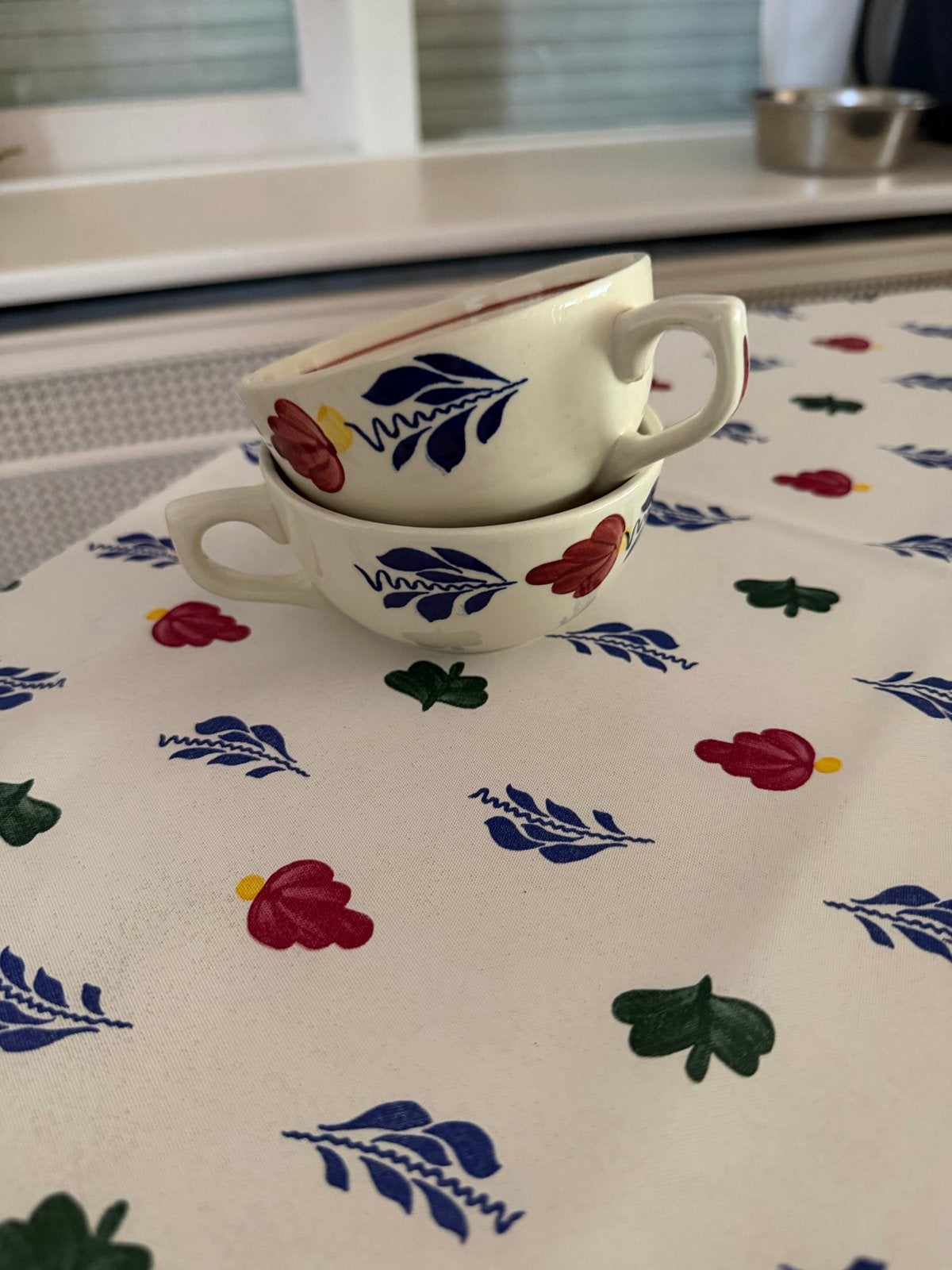 Set van 2 vintage boerenbont kopjes, Ophalen of Verzenden