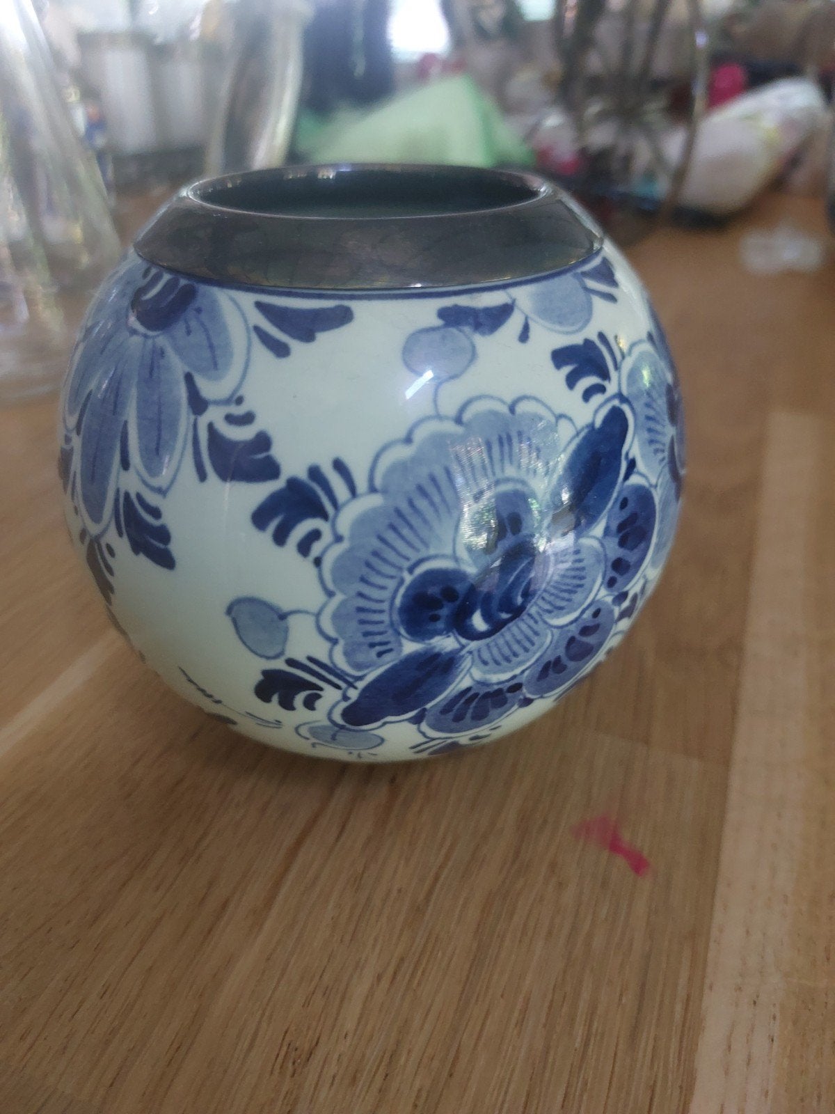 Delfts Blauw Regina Handgemalt Vaasje met Zilveren Rand, Antiek en Kunst, Ophalen of Verzenden