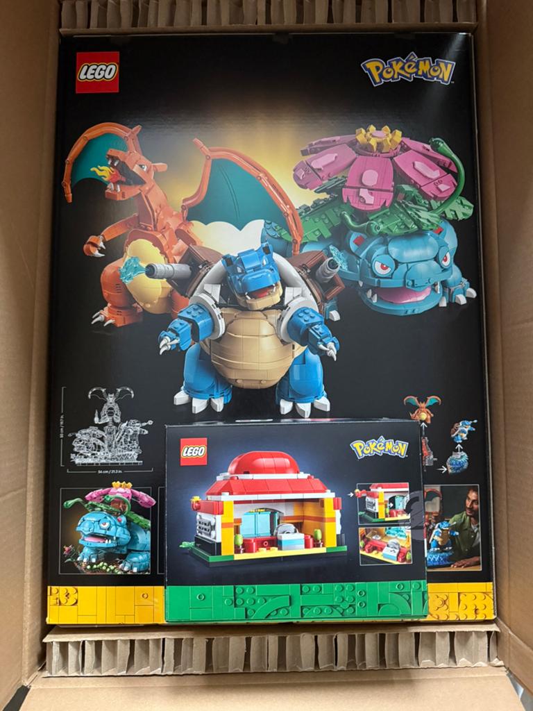 LEGO Pokémon: Charizard, Blastoise, Venusaur+ Pokemon center, Kinderen en Baby's, Speelgoed | Duplo en Lego, Overige thema's, Lego