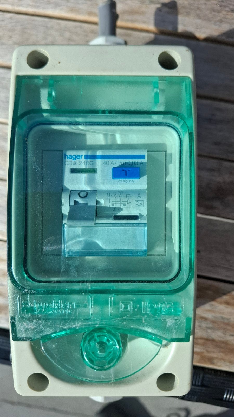 Aardlekschakelaar Hager CDA240G met kast, Ophalen of Verzenden, Overige typen