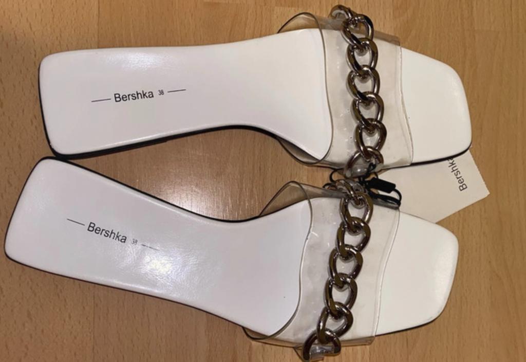 Bershka sandalen 38, Ophalen of Verzenden, Nieuw, Sandalen of Muiltjes
