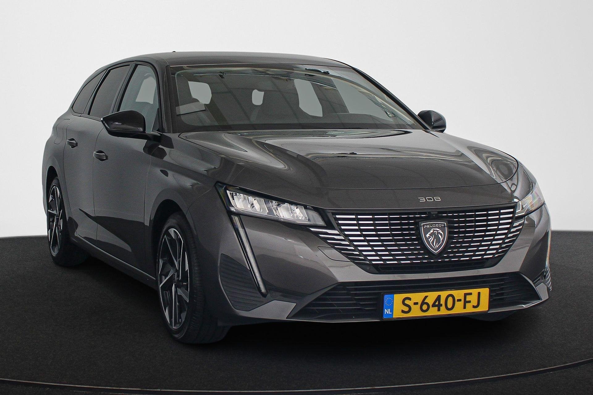 Peugeot 308 SW 1.2 PureTech Allure Pack Business 360 Camera, Voorwielaandrijving, 1199 cc, Verwarmde buitenspiegels, Leder en Stof