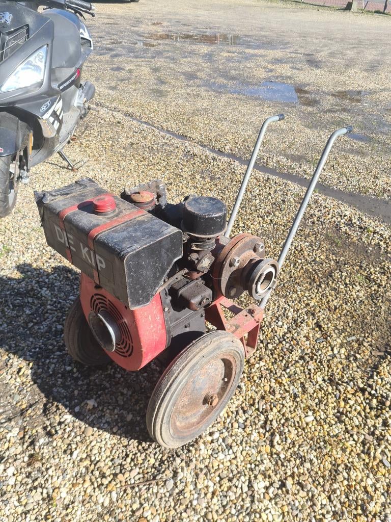 Benzine Waterpomp - Benarde Monteurs W810, Tuin en Terras, Ophalen, Handmatig