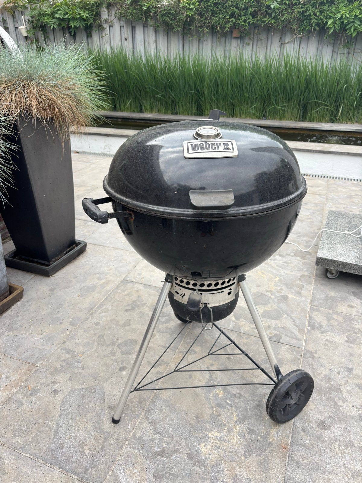 Weber Master-Touch  Premium 57cm GBS Houtskoolbarbecue, Tuin en Terras, Houtskoolbarbecues, Ophalen, Gebruikt