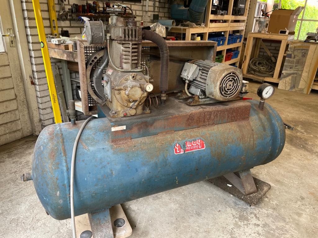 Quincy Compressor Model 310 - 300L, 10-16 bar, 100 liter of meer, Ophalen, Gebruikt, 10 bar of meer