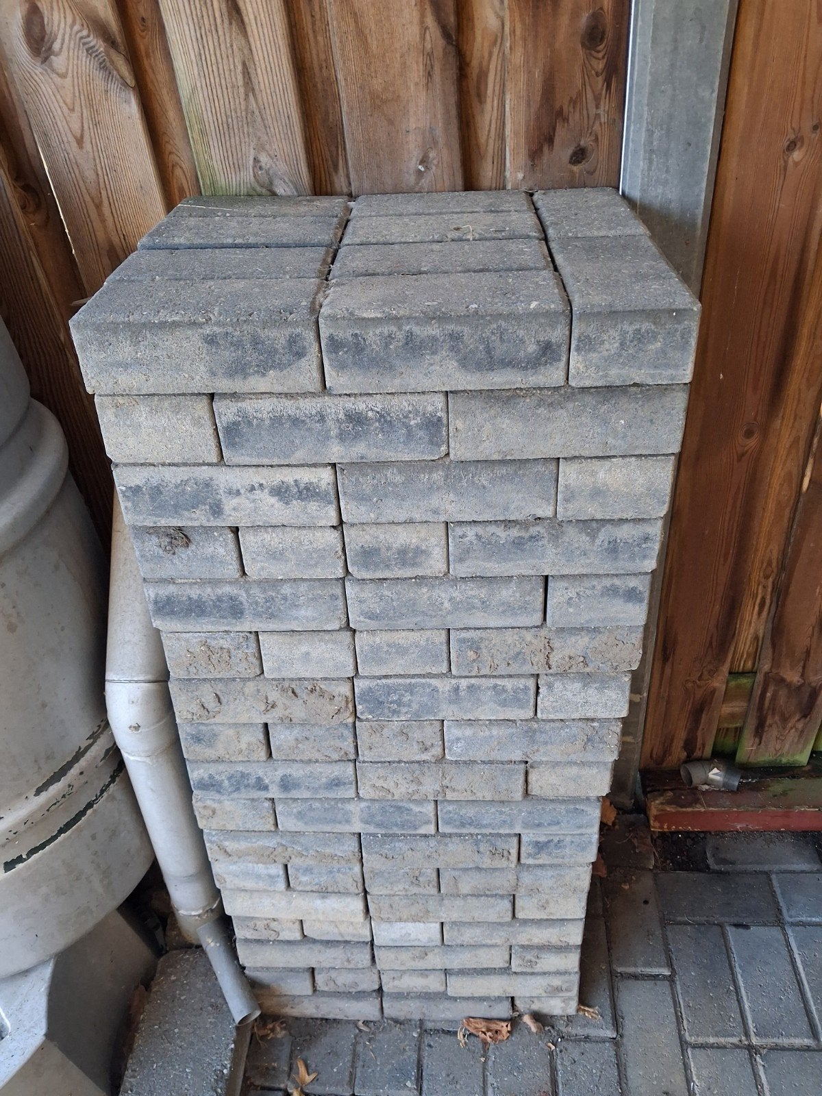 Tuintegels 10x20x7 cm, 170 stuks - Gratis af te halen, Gebruikt, Klinkers, Ophalen of Verzenden, 10 m² of meer