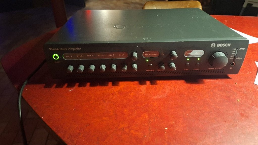 Mixer Amplifier omroepversterker, Ophalen of Verzenden, Gebruikt, 5 tot 10 kanalen, Microfooningang
