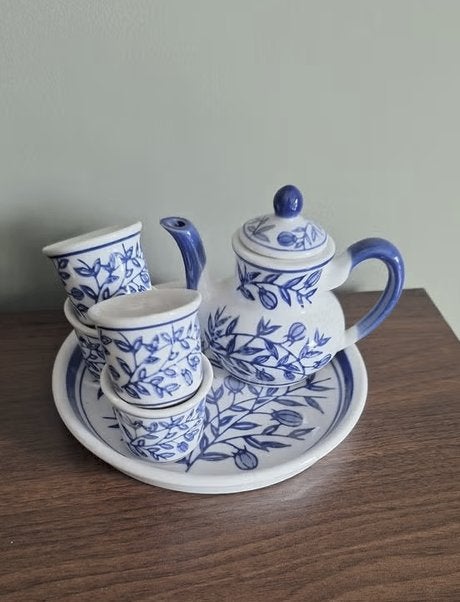 Miniatuur theeserviesje, blauw-wit decor, Ophalen of Verzenden, Zo goed als nieuw, Gebruiksvoorwerp
