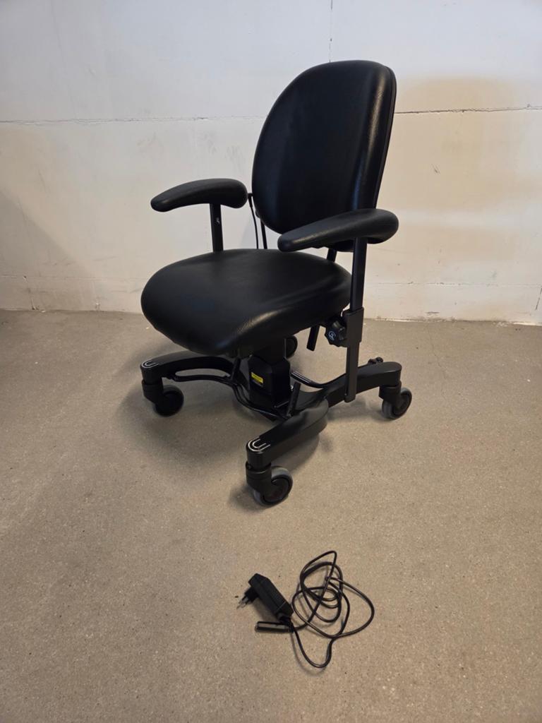 Trippelstoel electrisch hoog / laag Vela Tango 700 EB, Ophalen