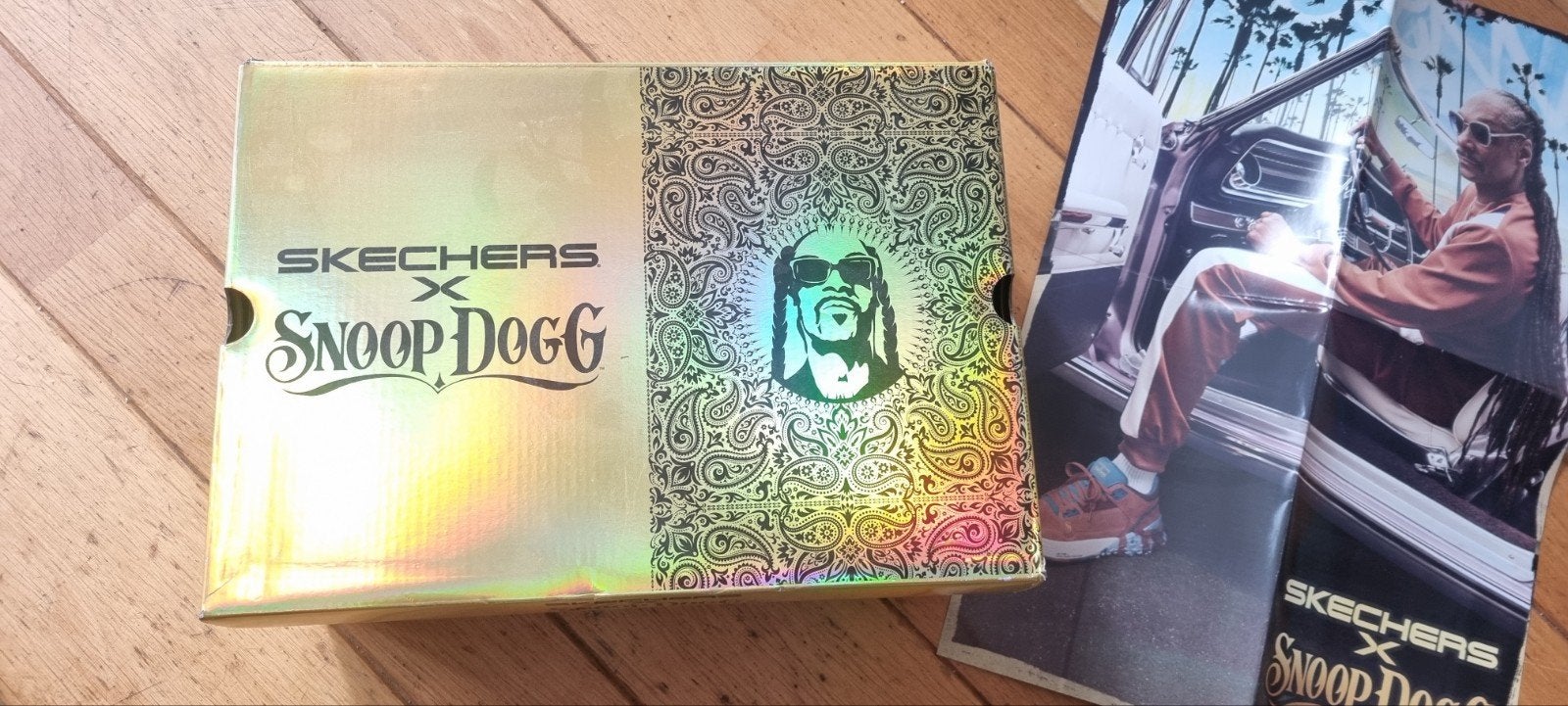 lege gouden Snoop dogge doos met tag en poster, Ophalen of Verzenden, Nieuw
