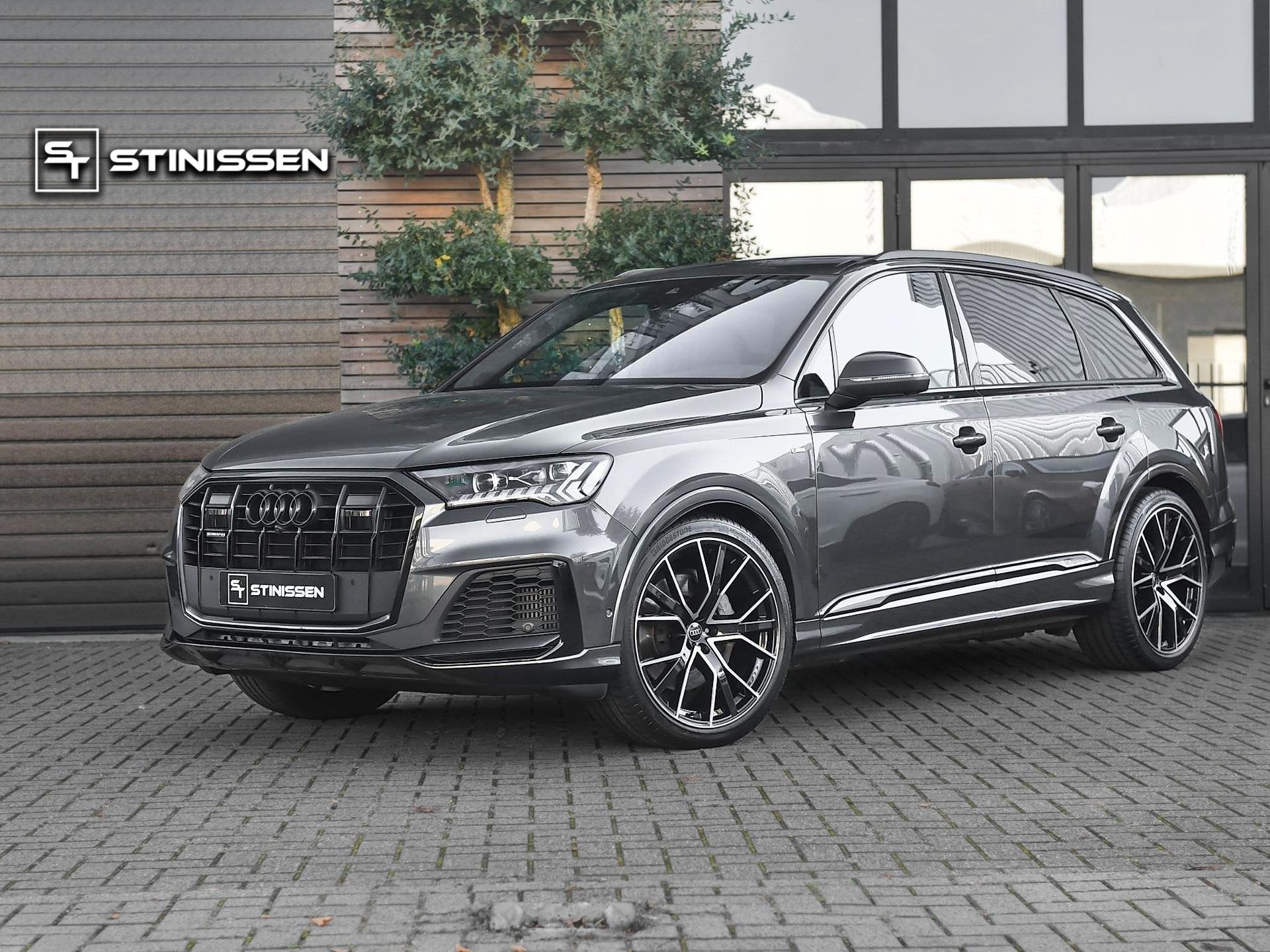 Audi Q7 55 TFSI quattro S Line Ex BTW/ BPM Panoramadak ACC L, Auto's, Gebruikt, 2995 cc, 340 pk, Bedrijf