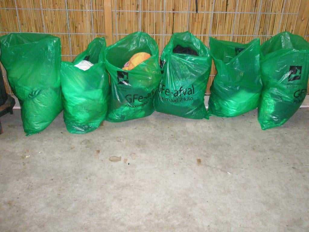 kleding pakket, Ophalen, Zo goed als nieuw, Maat 42/44 (L)