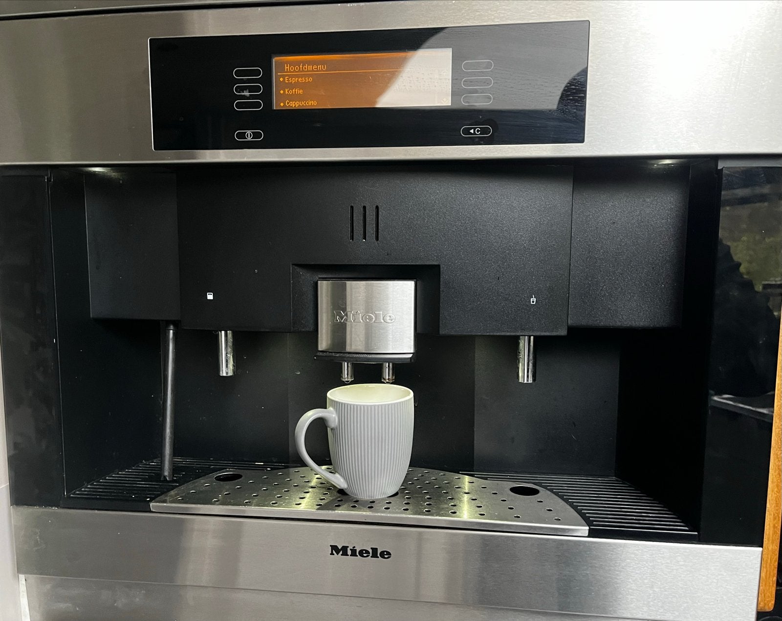 Miele inbouw koffiemachine - Zo goed als nieuw, Witgoed en Apparatuur, Afneembaar waterreservoir, 10 kopjes of meer, Koffiemachine