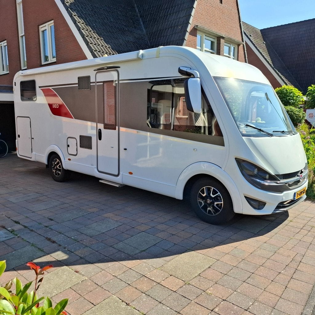 De camper van je dromen, Bürstner Ixeo 728G, 2018, 53.000 km, Koelkast, Ringverwarming, Fiat, Diesel