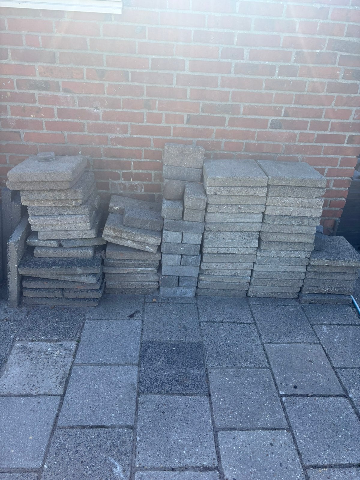 GRATIS • tuintegels •, Ophalen, Zo goed als nieuw, Beton, Terrastegels