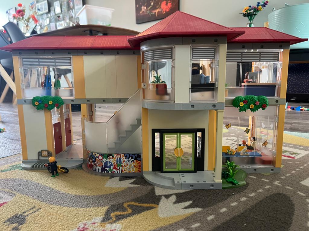 Playmobil Compleet ingerichte school, Ophalen, Gebruikt