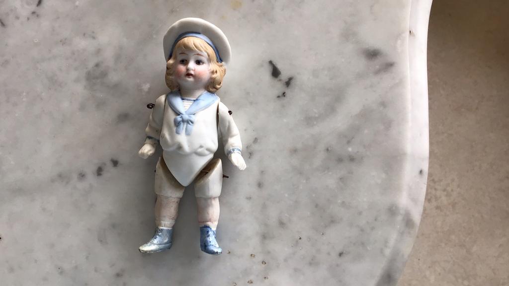 Antiek poppenhuispopje, Ophalen of Verzenden