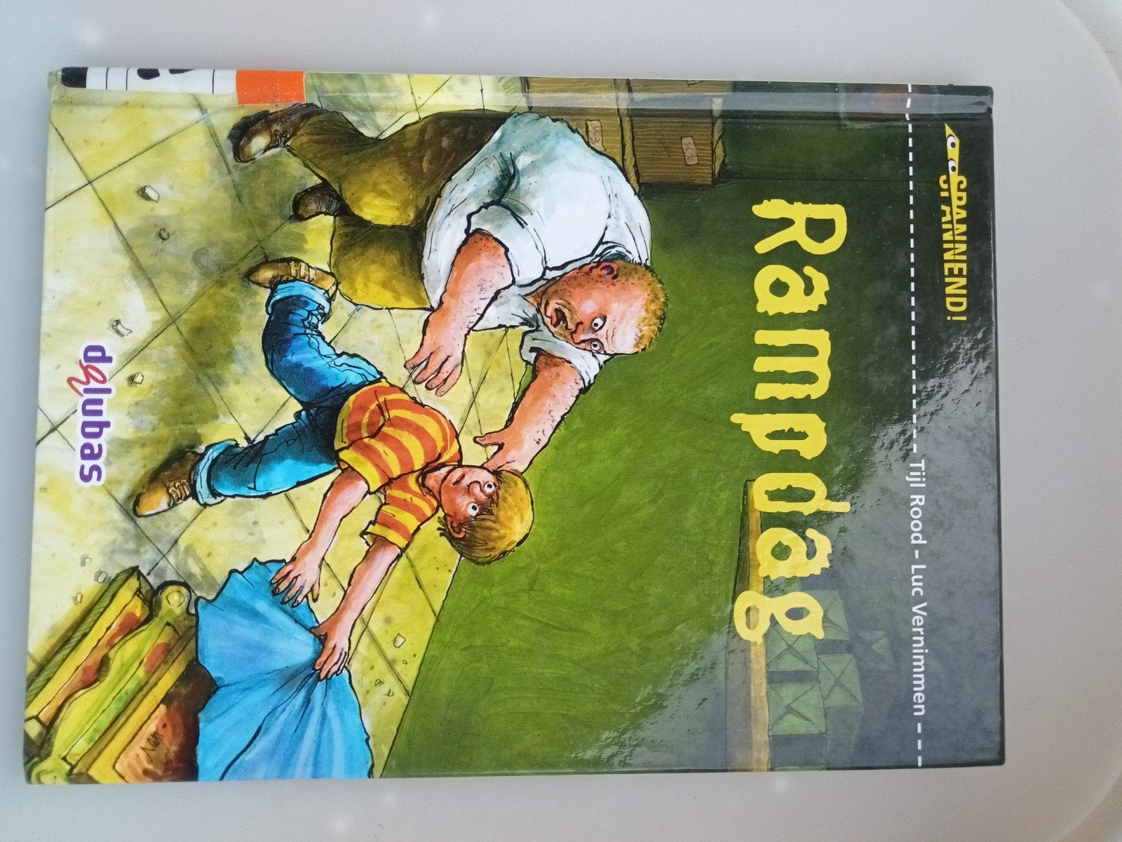 Rampdag - Spannend kinderboek van Tijl Rood, Ophalen of Verzenden, Zo goed als nieuw, Tijl Rood, Fictie algemeen