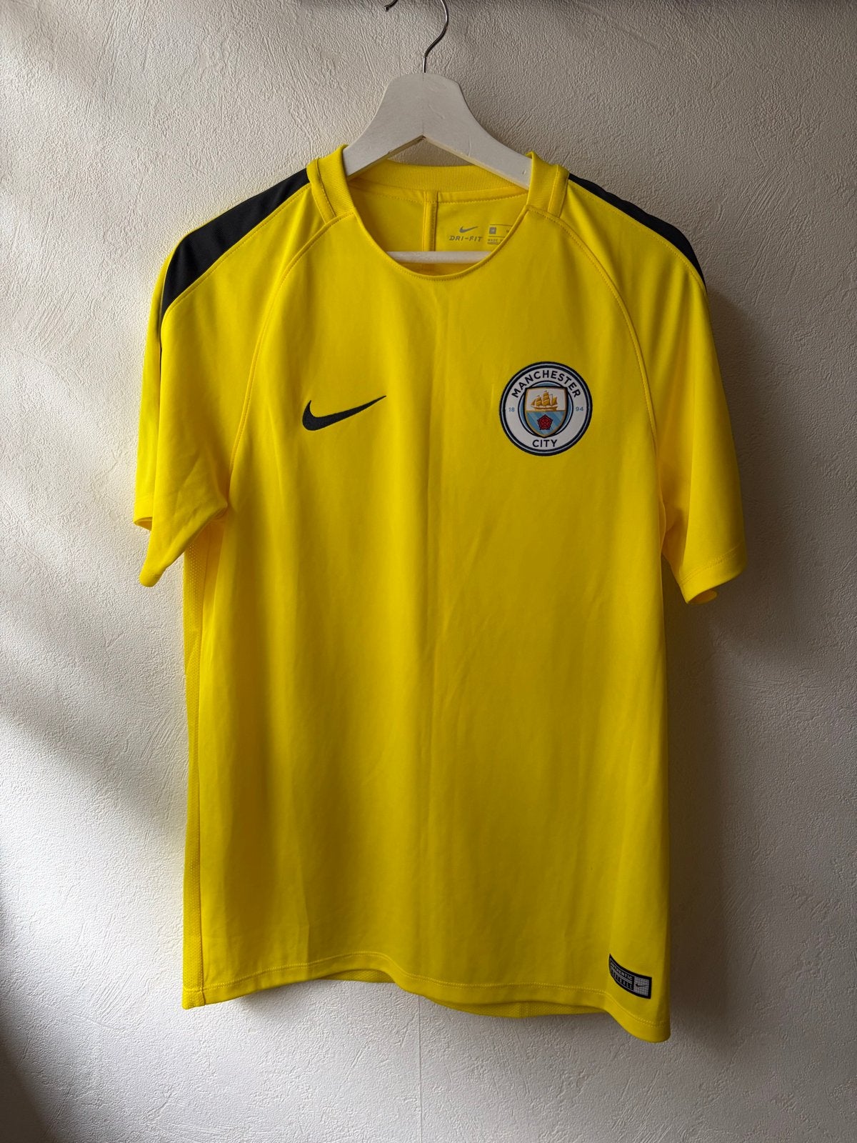 Manchester City Thuisshirt Geel Maat M, Kleding | Dames, Maat 38/40 (M), Geel, Overige typen, Ophalen of Verzenden