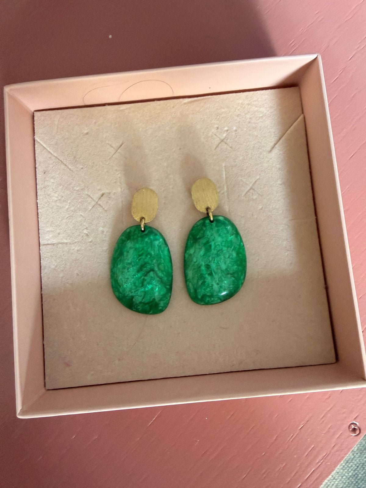 Lott Gioielli oorbellen - Groen met goudkleurige details, Sieraden, Tassen en Uiterlijk, Overige materialen, Hangers, Ophalen of Verzenden