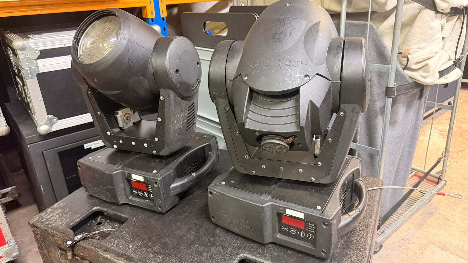 2x Martin Mac 300 Movingheads incl Inlay, Muziek en Instrumenten, Licht en Laser, Ophalen, Gebruikt, Licht