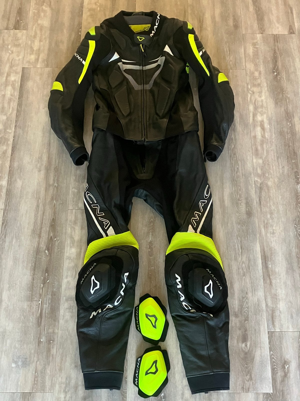 Macna Voltage Motor Pak Maat M met Extra Kneesliders, Motoren, Kleding | Motorkleding, Ophalen of Verzenden, Tweedehands, Dames