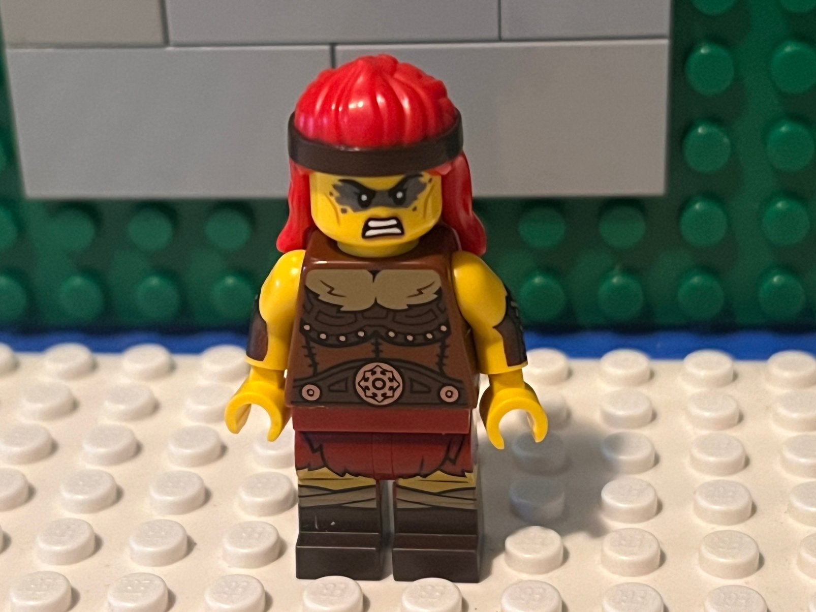 Lego mooie minifiguur barbarin, Kinderen en Baby's, Ophalen of Verzenden, Zo goed als nieuw