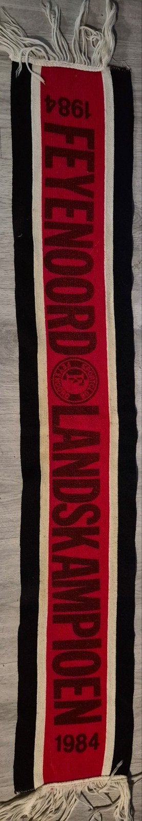Feyenoord Landskampioen Sjaal 1984 - Collectors Item, Ophalen of Verzenden, Gebruikt, Feyenoord, Vaantje of Sjaal