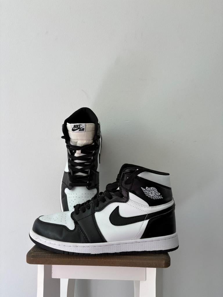 Nike Air Jordan Panda, Ophalen of Verzenden, Zo goed als nieuw, Zwart