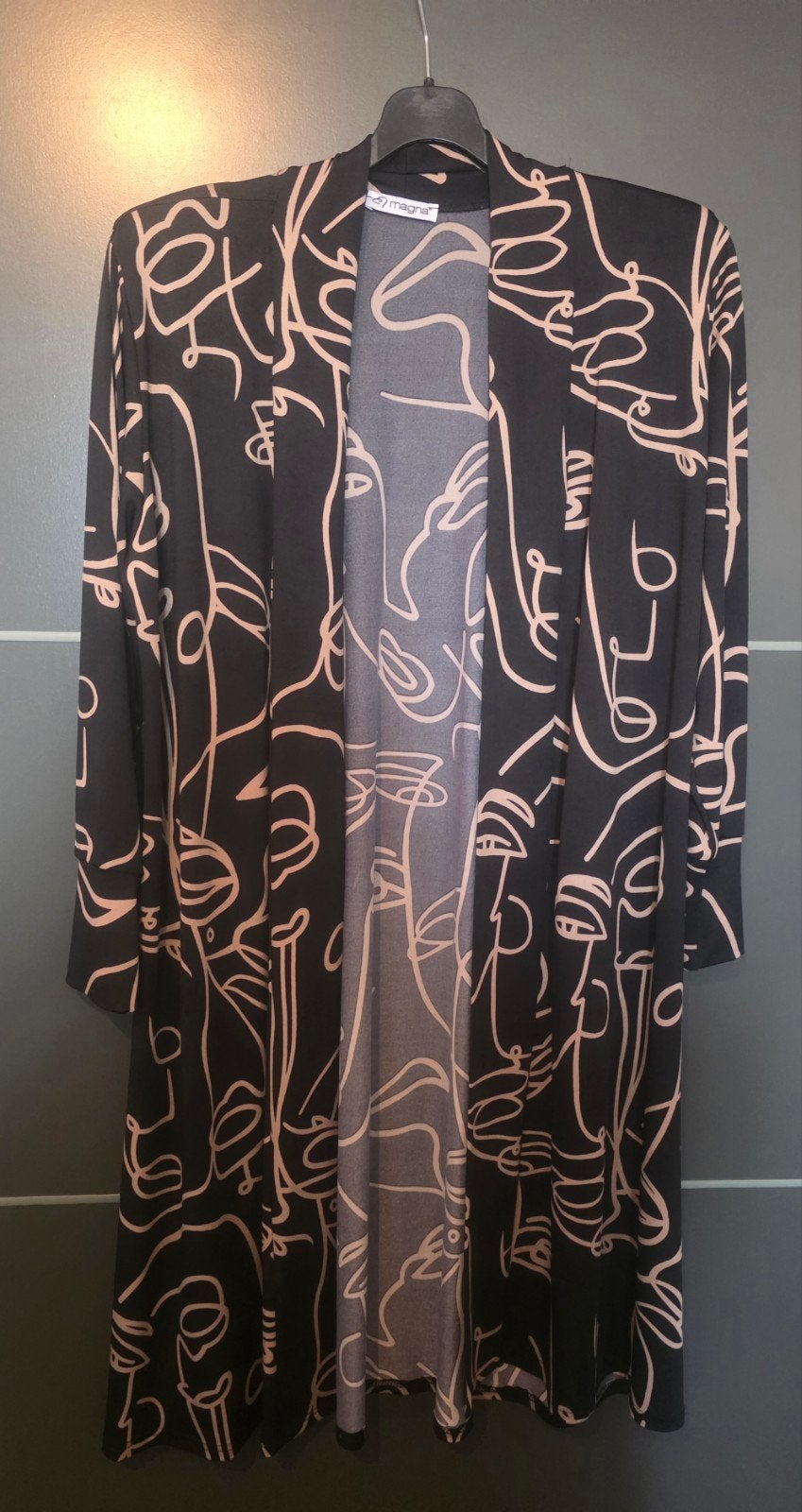 Magna set: jurk en vest met abstracte gezichten, Zwart, Maat 46/48 (XL) of groter, Nieuw, Ophalen of Verzenden