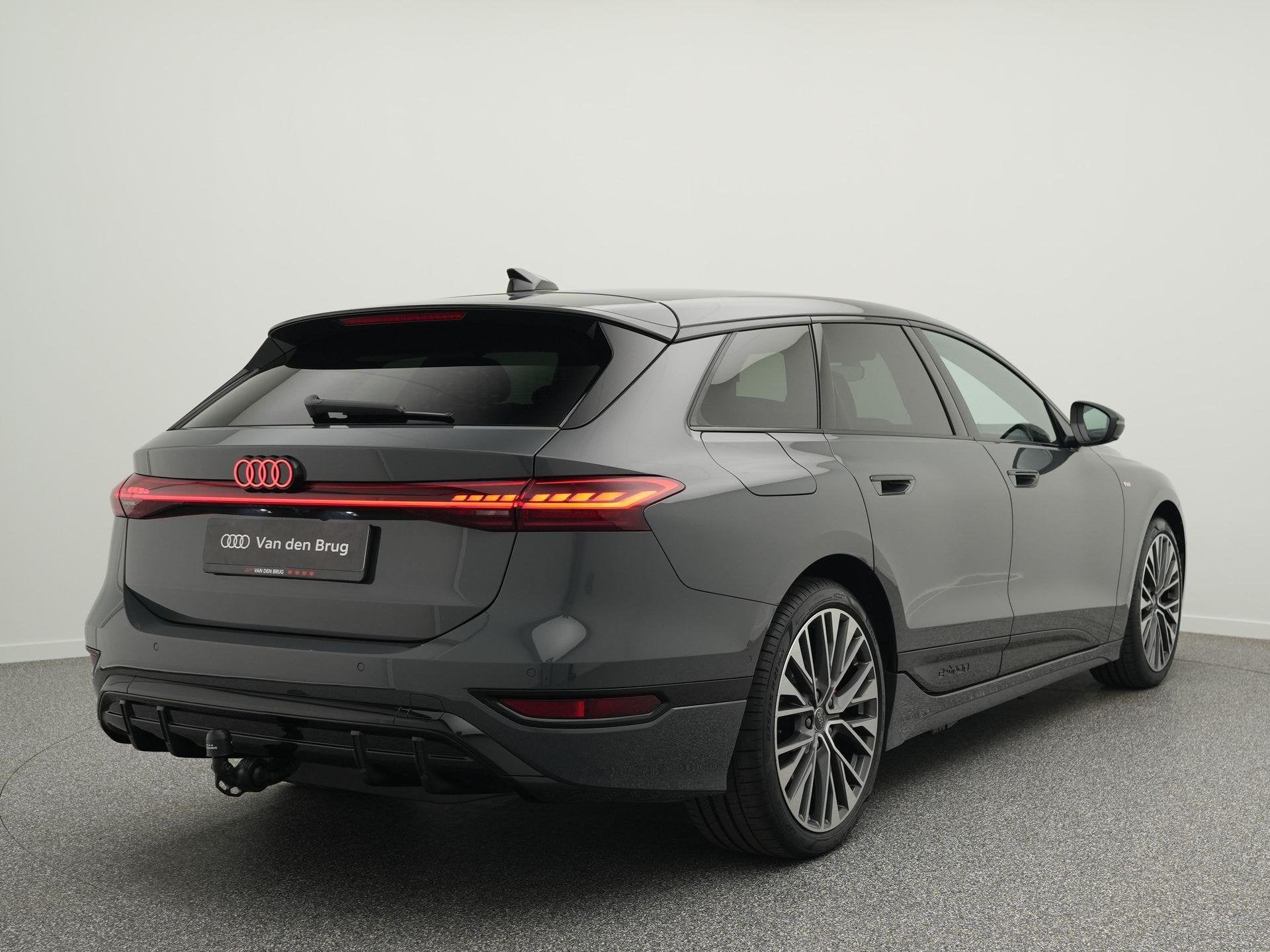 Audi A6 Etron S edition 83 kWh | Trekhaak wegklapbaar | Matr, Auto's, Automaat, Achterwielaandrijving, Gebruikt, Zwart