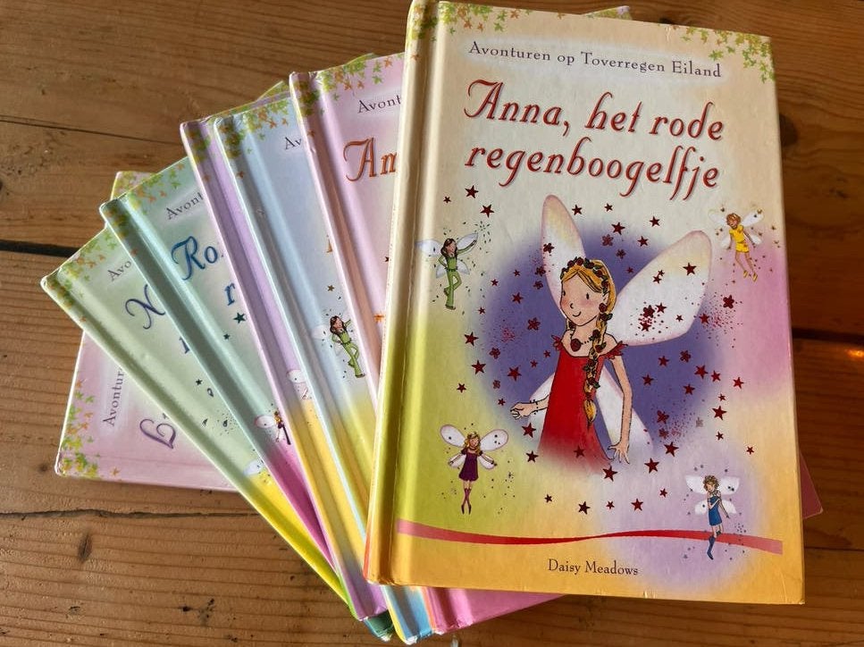 Avonturen op Toverregen Eiland - Complete set (7 boeken), Ophalen of Verzenden, Zo goed als nieuw, Fictie