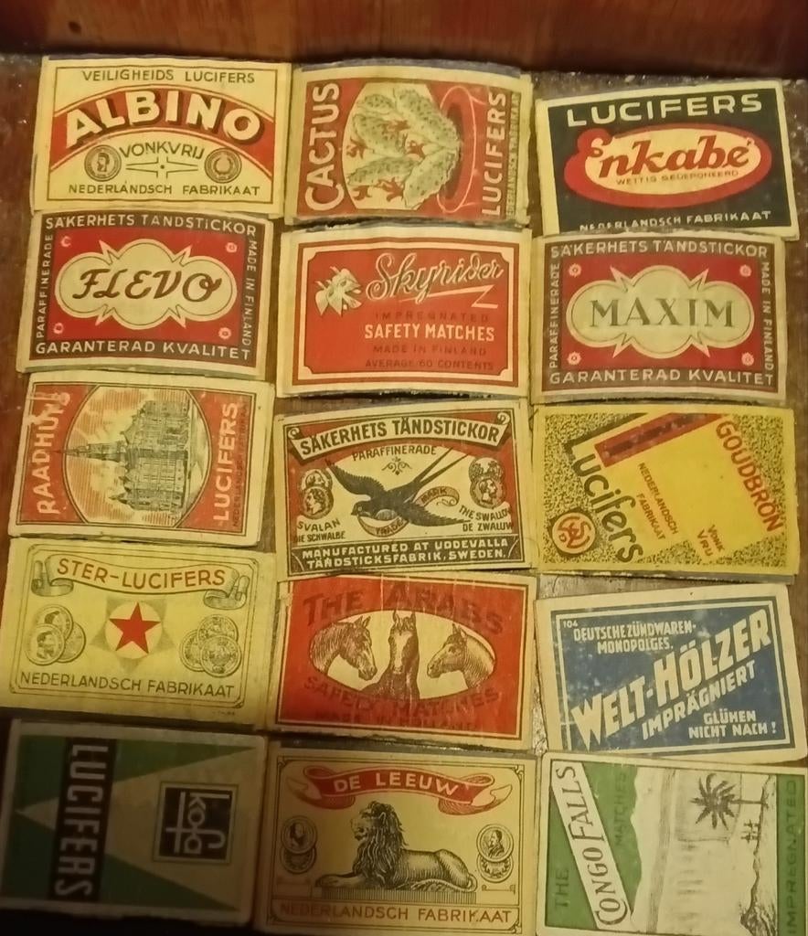 80x Antieke en Bijzondere Etiketten van Luciferdoosjes, Verzamelen, Overige Verzamelen, Ophalen