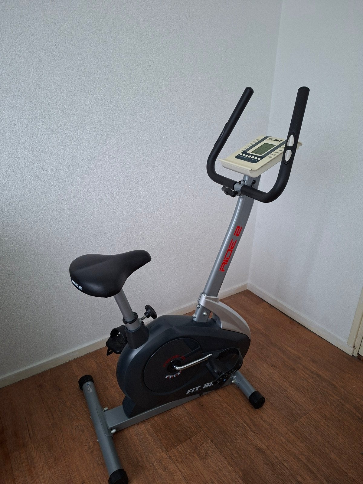 Hometrainer Fit Bike Ride 2 - Perfect voor thuisworkouts, Ophalen, Gebruikt, Metaal, Benen
