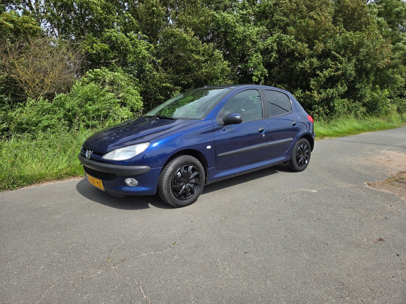 Peugeot 206 1.4 5D ijskoude airco nieuwe apk, Auto's, Peugeot, Euro 5, 31 €/maand, 4 cilinders, Blauw