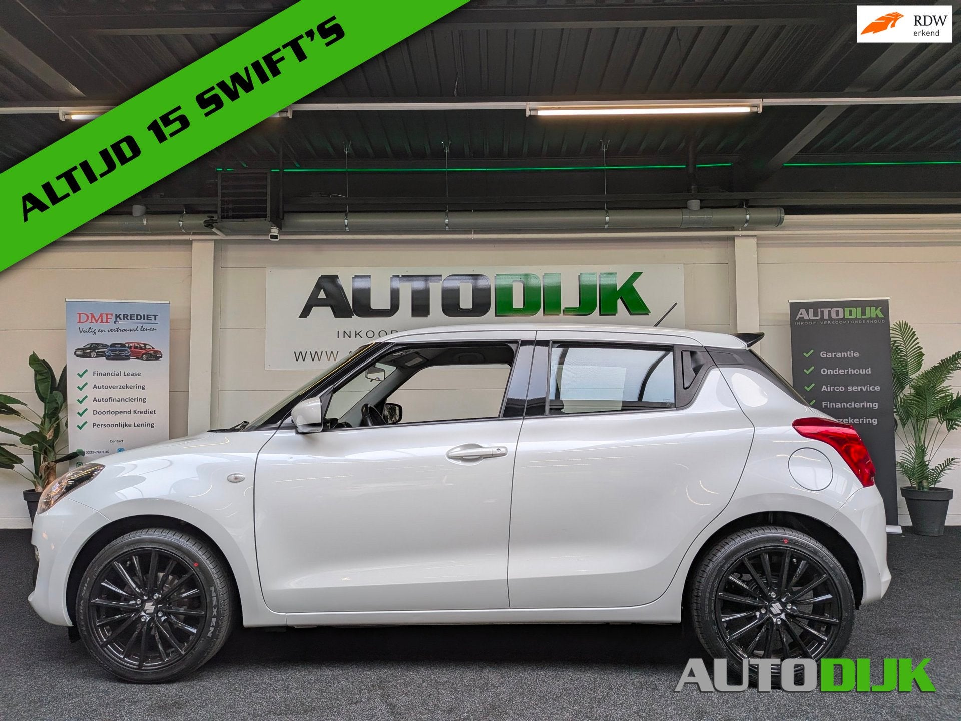 Suzuki Swift 1.2 Black&White Edition | Carplay, Auto's, Voorwielaandrijving, Stof, Gebruikt, 4 cilinders