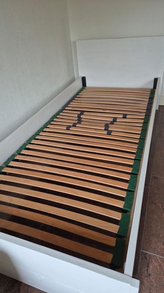 Bed van steigerhout met lattenbodem/matras van Green Jump, Ophalen, Eenpersoons, 90 cm
