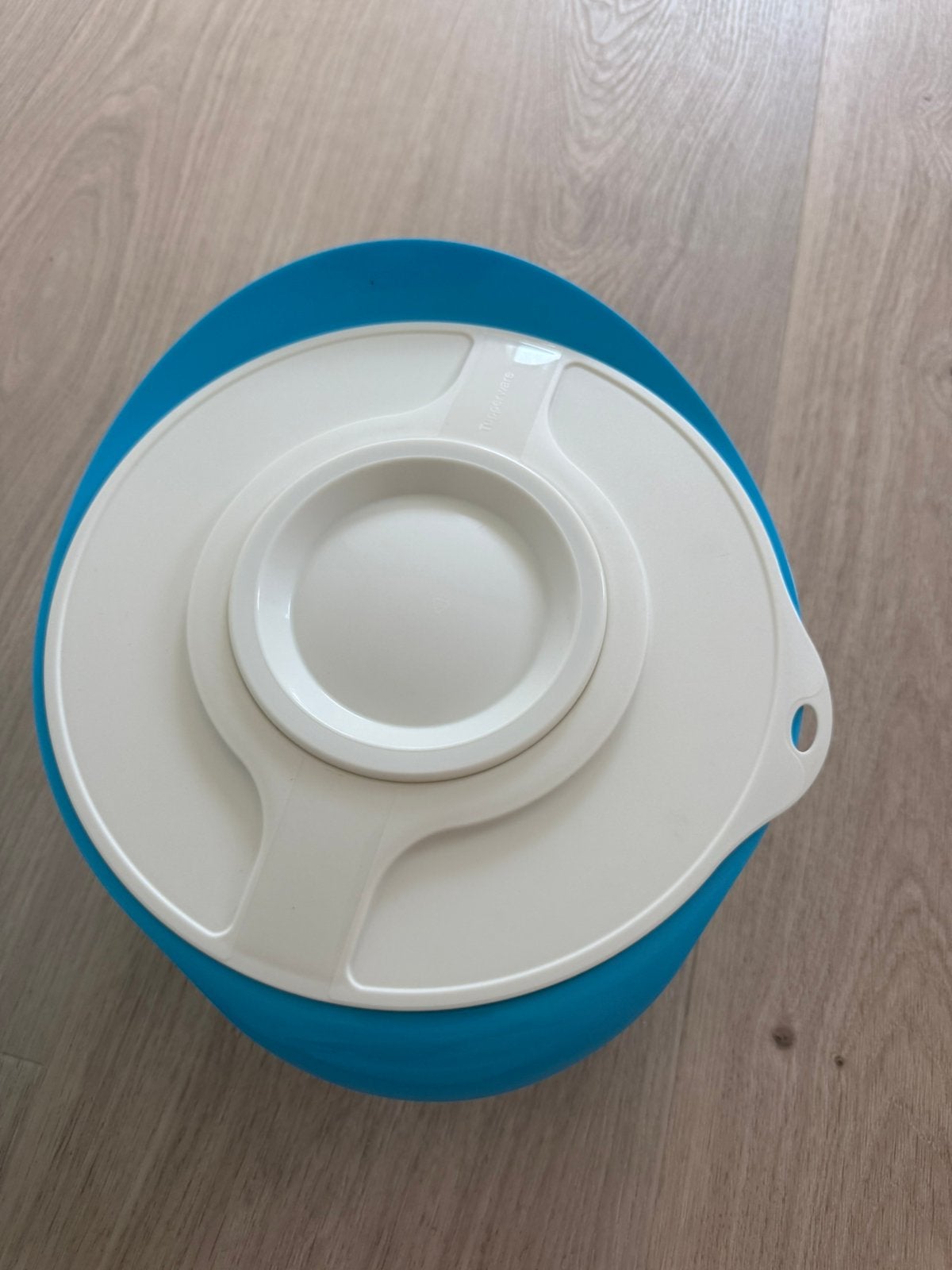 Tupperware mixkom 3,5L NIEUW, Ophalen of Verzenden, Zo goed als nieuw, Bak of Kom