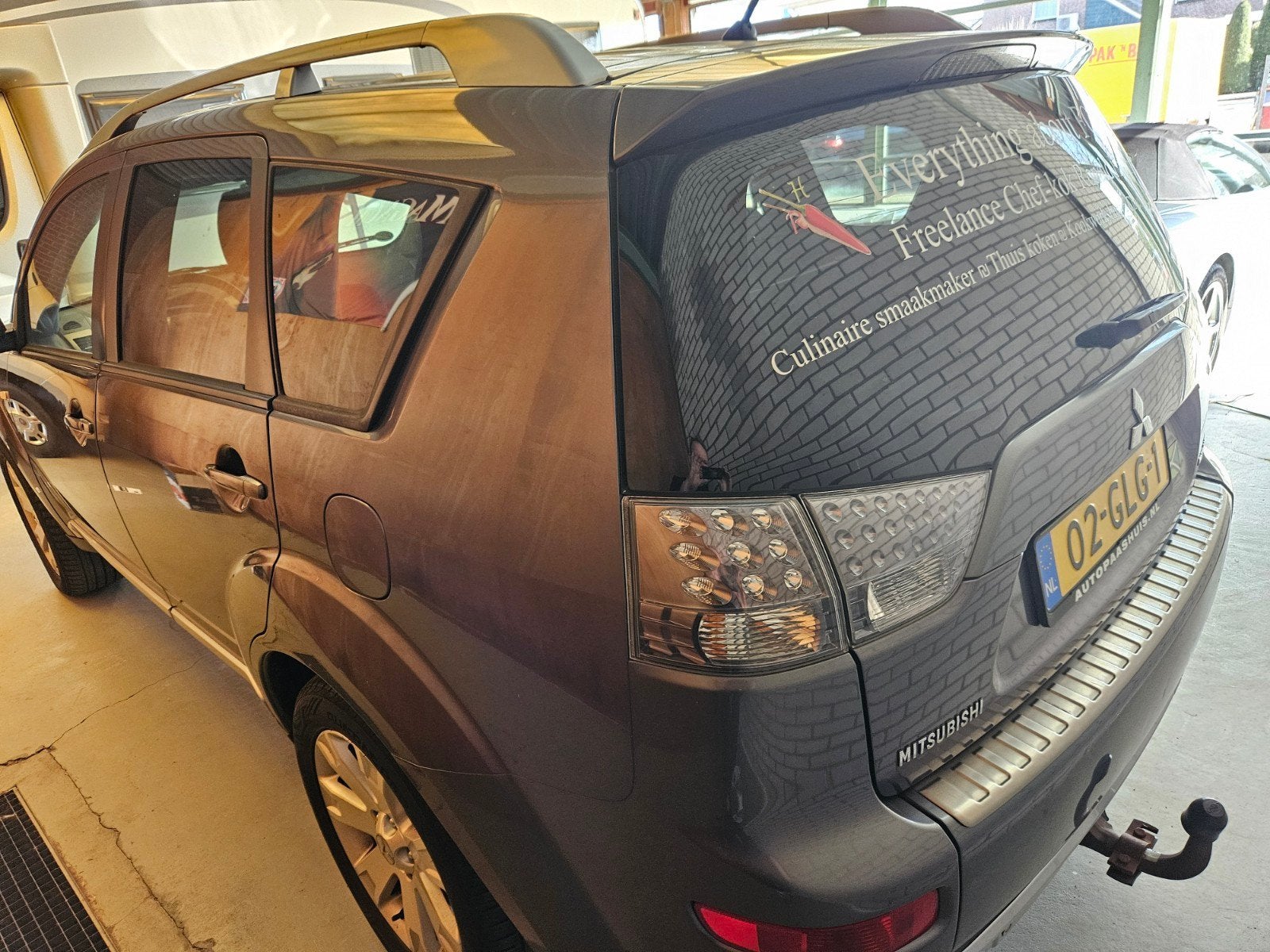 YOUNG TIMER. Mitsubishi Outlander 2.4 MPI 2WD 2008 Grijs, Auto's, Mitsubishi, Particulier, Outlander, ABS, Airbags, Airconditioning