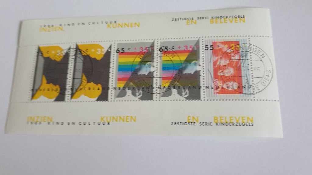 2128 nederland vel kinderpostzegels 1986, Postzegels en Munten, Postzegels | Nederland, Verzenden