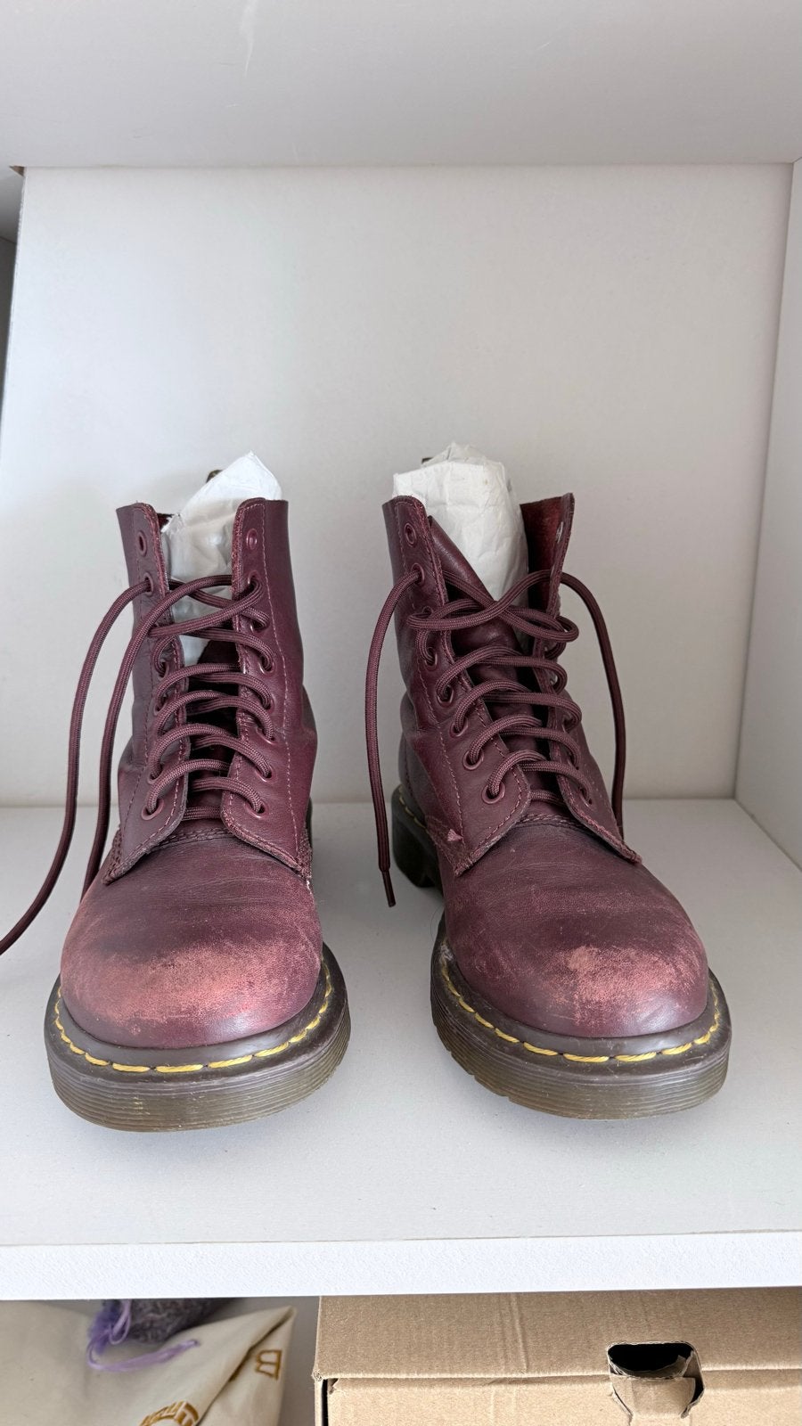 Dr. Martens 1460 Pascal Virginia Laarzen - Bordeauxrood, Ophalen, Gedragen, Rood, Lage of Enkellaarzen