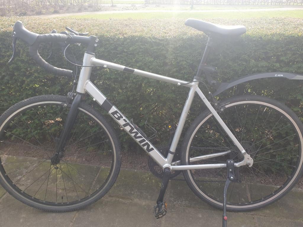 B'Twin racefiets, lichtgewicht en snel, Fietsen en Brommers, Fietsen | Racefietsen, Ophalen of Verzenden