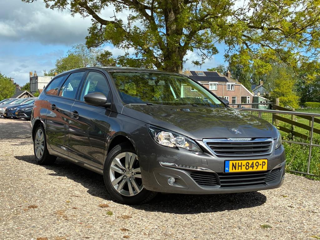 Peugeot 308 SW 1.2 PureTech Allure | Automaat + Cruise + Nav, Auto's, Peugeot, Lichtsensor, Stof, Gebruikt, 1199 cc