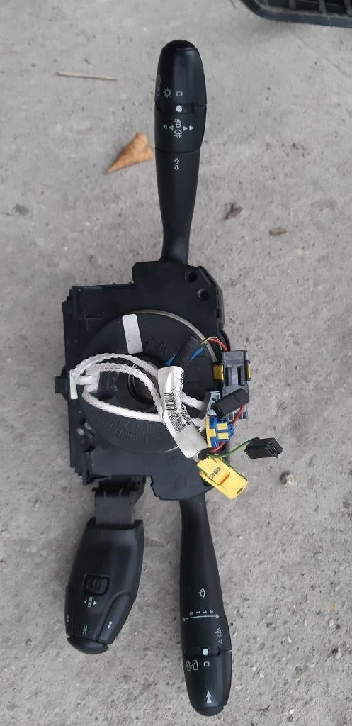 Set hendels aan het stuur met radio bediening C2 uit 2004, Auto diversen, Overige Auto diversen, Ophalen of Verzenden