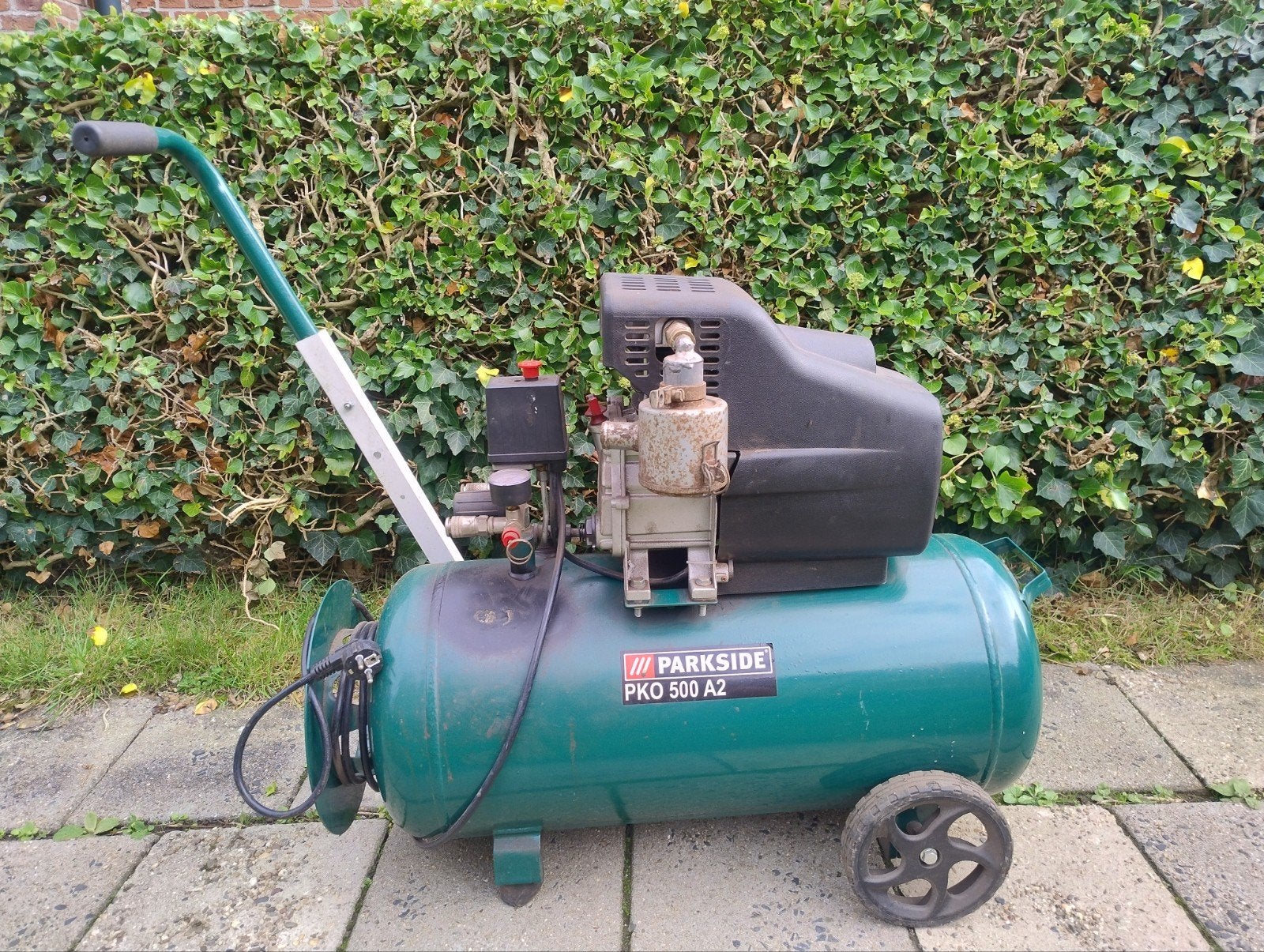 Parkside compressor, Ophalen, Gebruikt, 6 tot 10 bar, 25 tot 100 liter