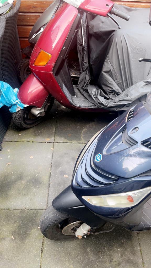 Gezocht scooters zonder 123, Fietsen en Brommers, Scooters | Overige merken, Ophalen of Verzenden, Zo goed als nieuw, Benzine
